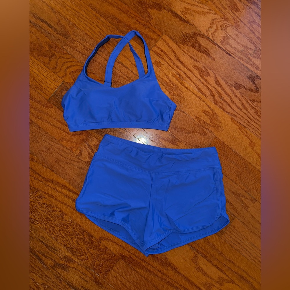 NWOT Title Nine Carve Designs Matching Set Women’s Swimsuit Swim Shorts Top XS